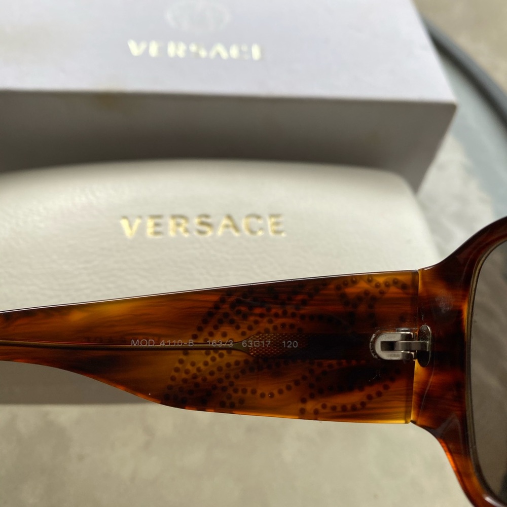 100% Authentic Versace Sunglasses - image 4